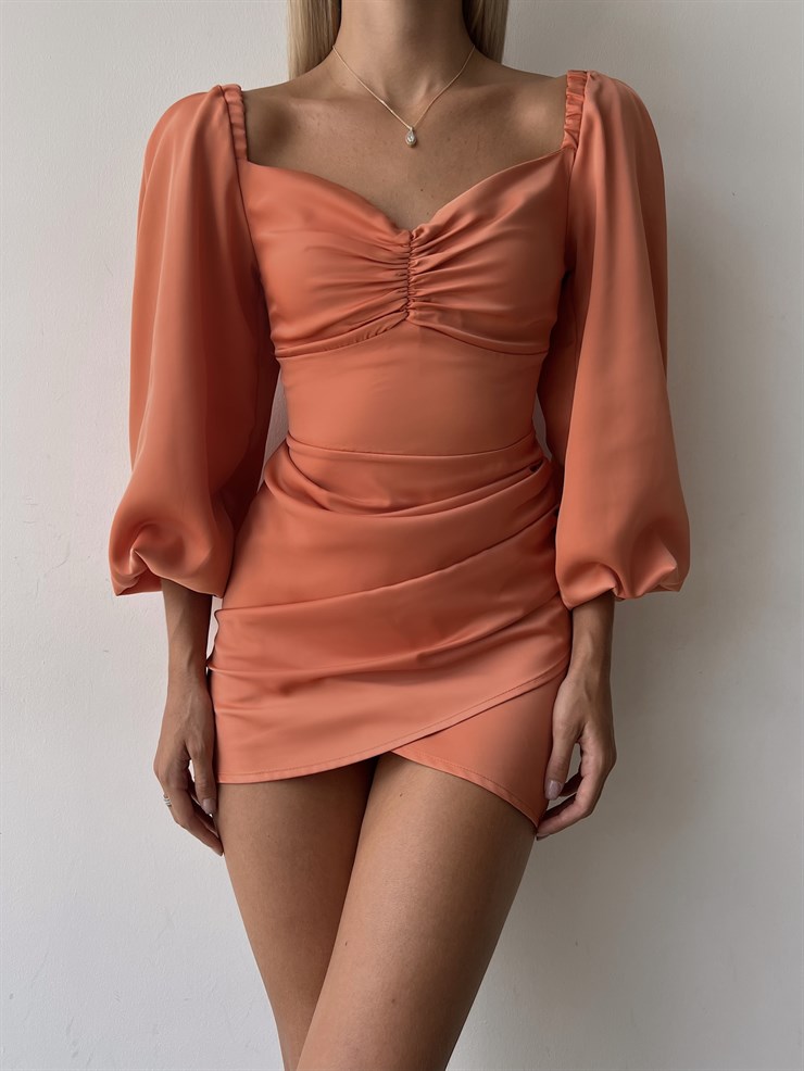 Saten Uzun Balon Kol Drapeli Etek Kısmı Kruvaze Valente Kadın Somon Elbise 22Y000494