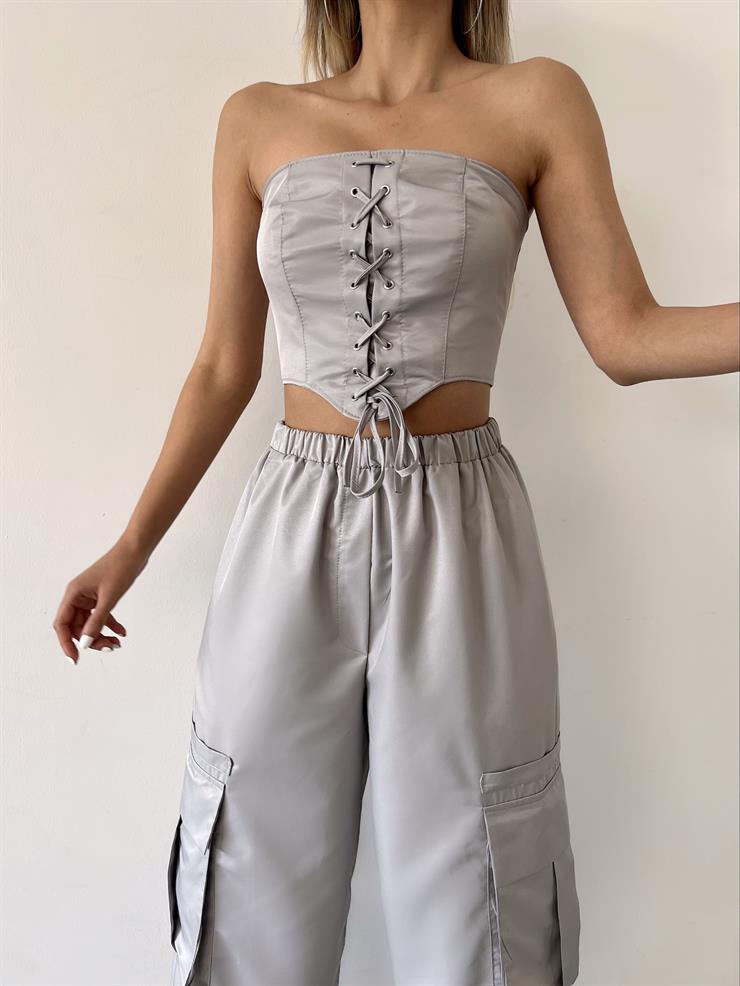Straplez Korse Detay Crop Beli Lastikli Paçası Bağlama Detaylı Bol Pantolon Satin Kadın Gri Büstiyer Takım 23Y000224