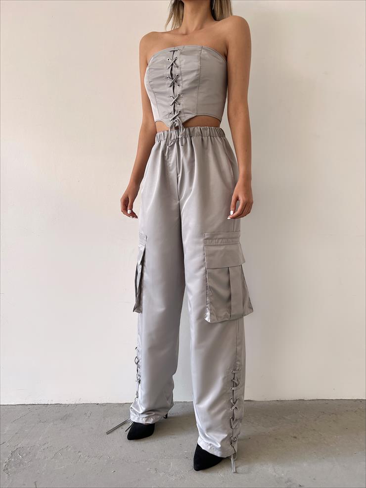 Straplez Korse Detay Crop Beli Lastikli Paçası Bağlama Detaylı Bol Pantolon Satin Kadın Gri Büstiyer Takım 23Y000224