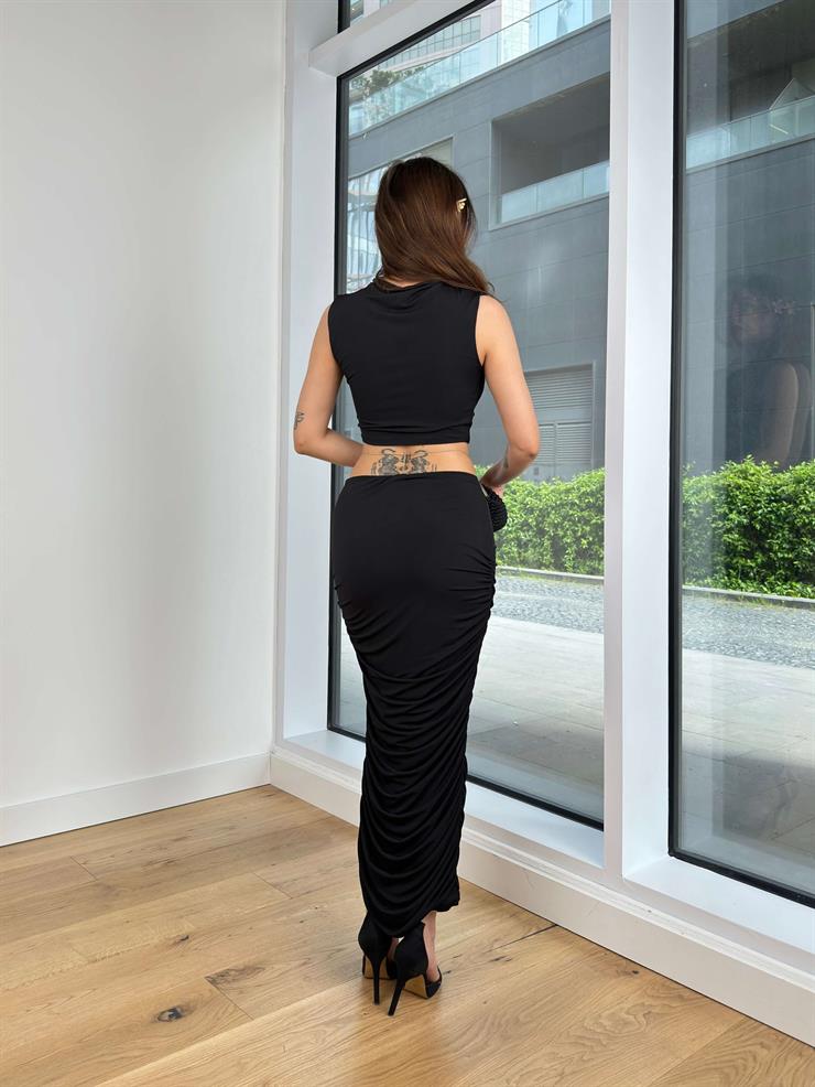 Kolsuz Yarım Boğazlı Crop Streç Etek Sawa Kadın Siyah Drapeli İkili Takım 24Y455