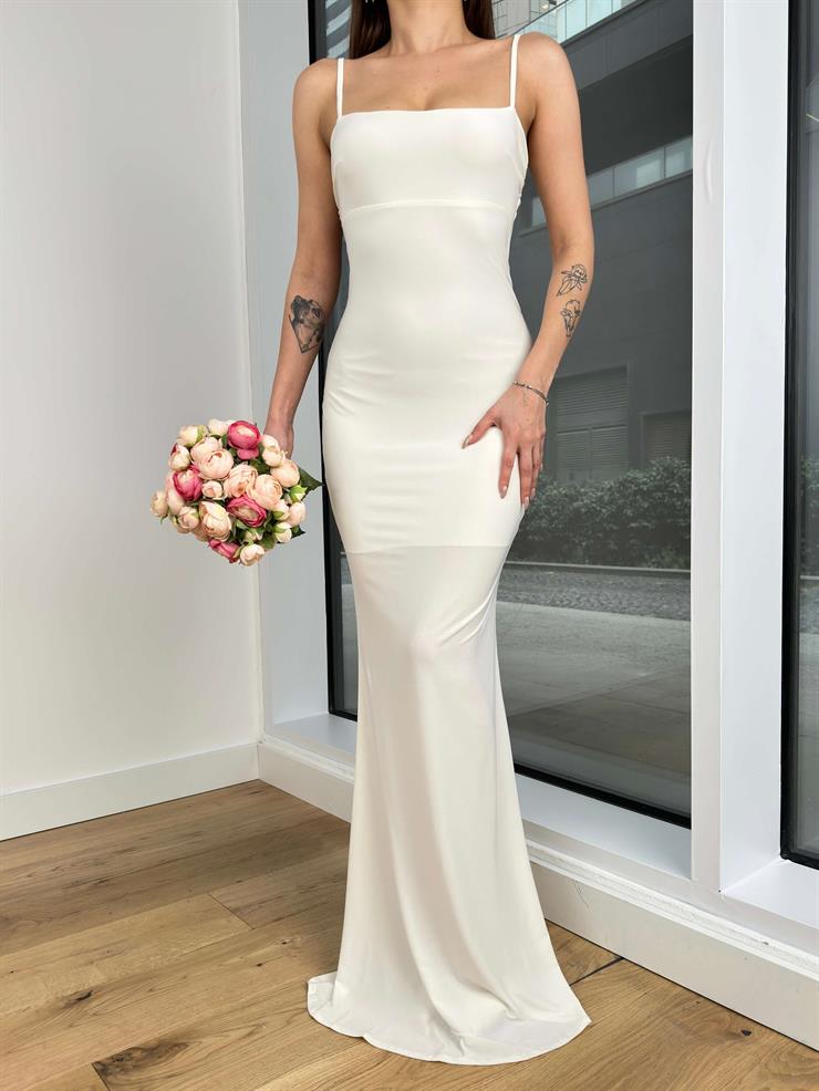 İnce Askılı Sırt Dekolteli Sendy Kadın Beyaz Maxi Elbise 24Y125