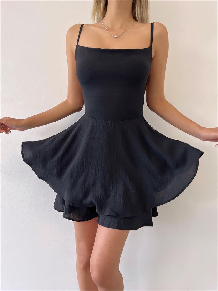 Sırt Dekolteli Volanlı Dalia Kadın Siyah Şort Tulum 22Y000075