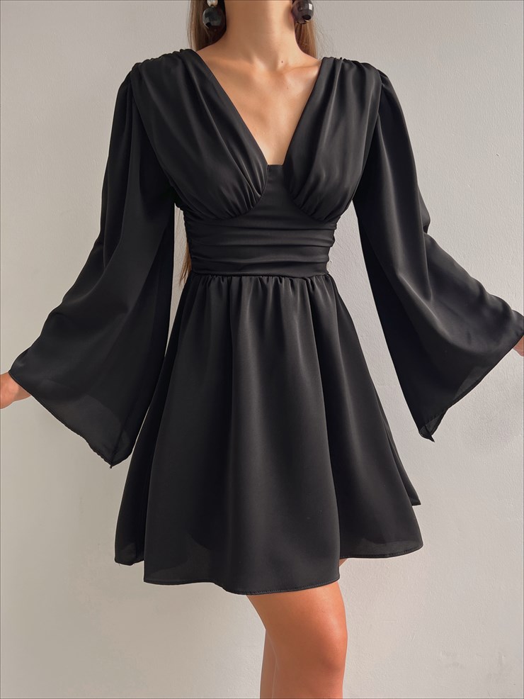 Sırtı Derin V Dekolteli Uzun Geniş Kol Belden Oturtmalı Bel Kısmı Gipeli Oskar Kadın Siyah Mini Elbise 23K000036