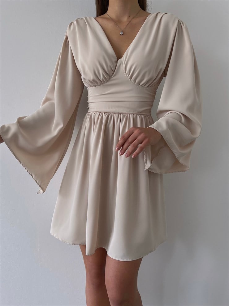 Sırtı Derin V Dekolteli Uzun Geniş Kol Belden Oturtmalı Bel Kısmı Gipeli Oskar Kadın Bej Mini Elbise 23K000036