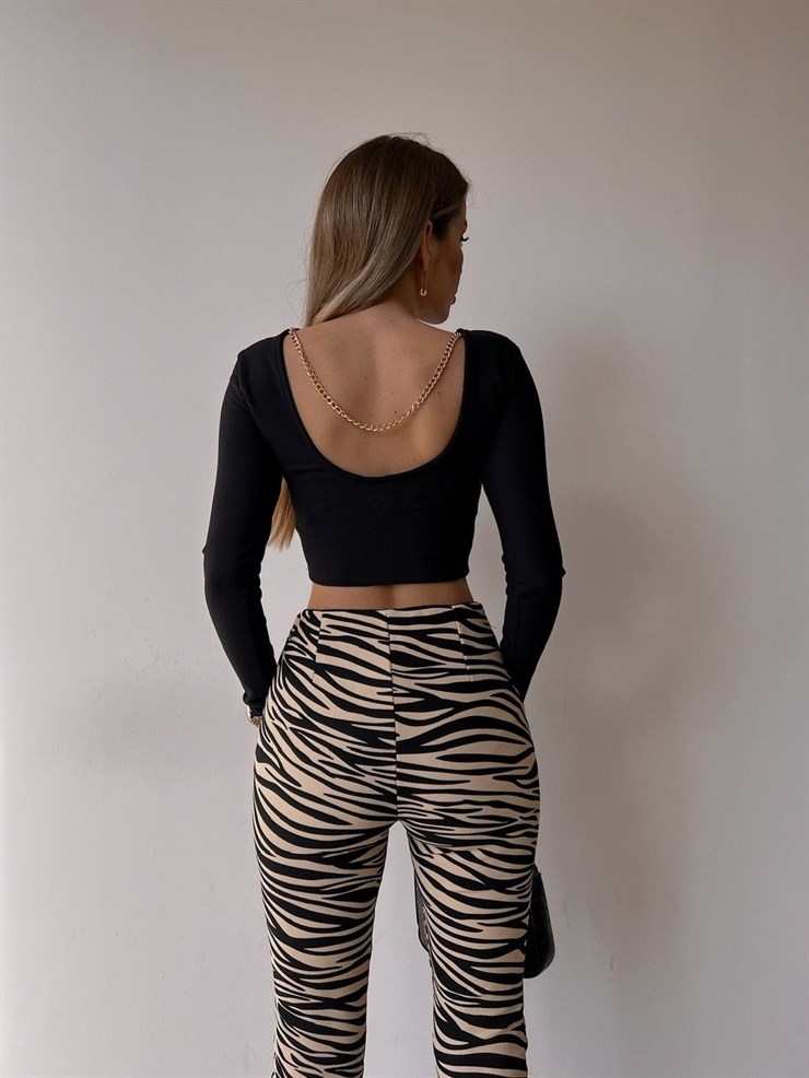Sırtı Zincir Detaylı Kadın Siyah Crop Bluz 22K000472