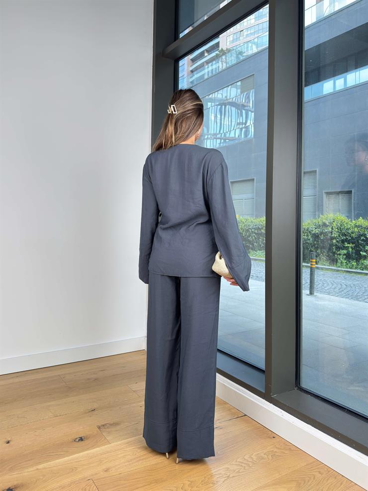 Uzun Kol Kruvaze Bağlamalı Bluz Yüksek Bel Bol Paça Pantolon Sıstin Füme Kadın Takım 25Y275