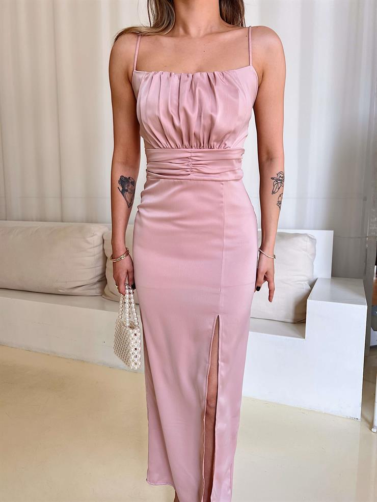 Askılı Beli Büzgülü Ve Oturtmalı Sıtar Pudra Kadın Yırtmaçlı Saten Elbise 25Y096