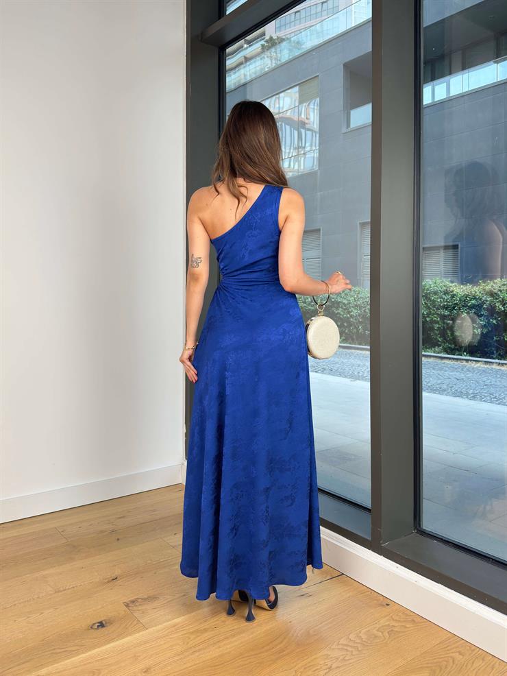 Tek Omuz Pencere Detaylı Drapeli Sıtren Saks Desenli Kadın Elbise 25Y473