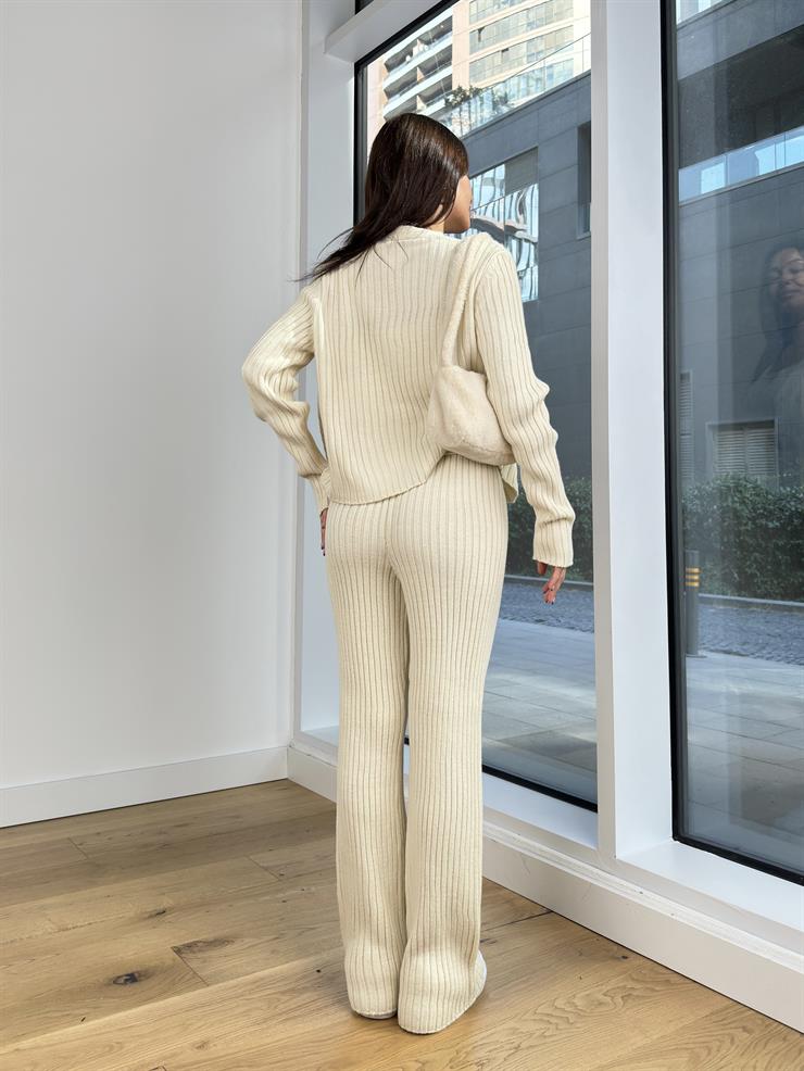 Önü Düğmeli Hırka Crop Yüksek Bel Pantolon Sofiane Kadın Taş Üçlü Triko Takım 25K117