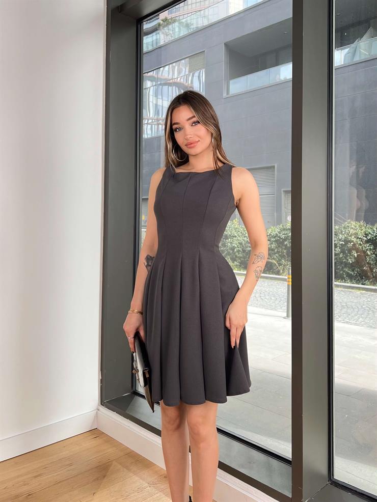 Kalın Askılı Yuvarlak Yaka Eteği Pileli Spose Antrasit Kadın Mini Elbise 25Y059