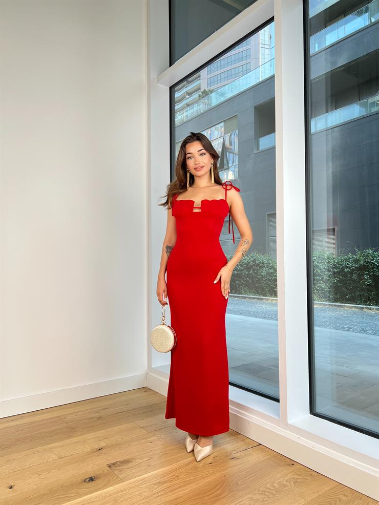 Askıları Bağlamalı Göğüs Dekolteli Stanis Kadın Kırmızı Maxi Elbise 24Y804