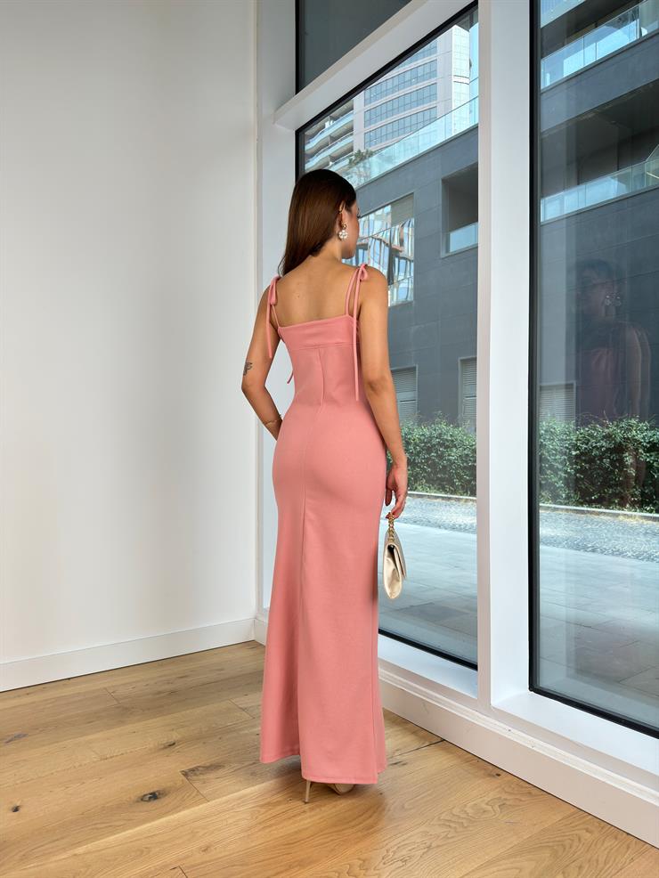 Askıları Bağlamalı Göğüs Dekolteli Stanis Kadın Pudra Maxi Elbise 24Y804