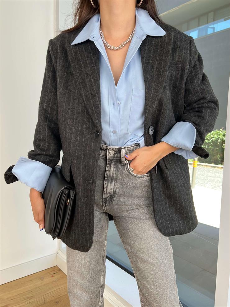 Önü Düğme Kapamalı Çizgili Stepan Siyah Kadın Oversize Kaşe Ceket 25K129