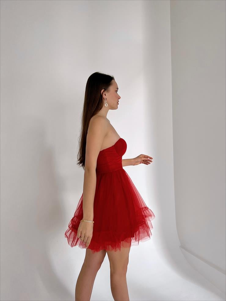 Straplez Belden Oturtmalı Eteği Tül Tara Kadın Kırmızı Mini Elbise 23Y000027