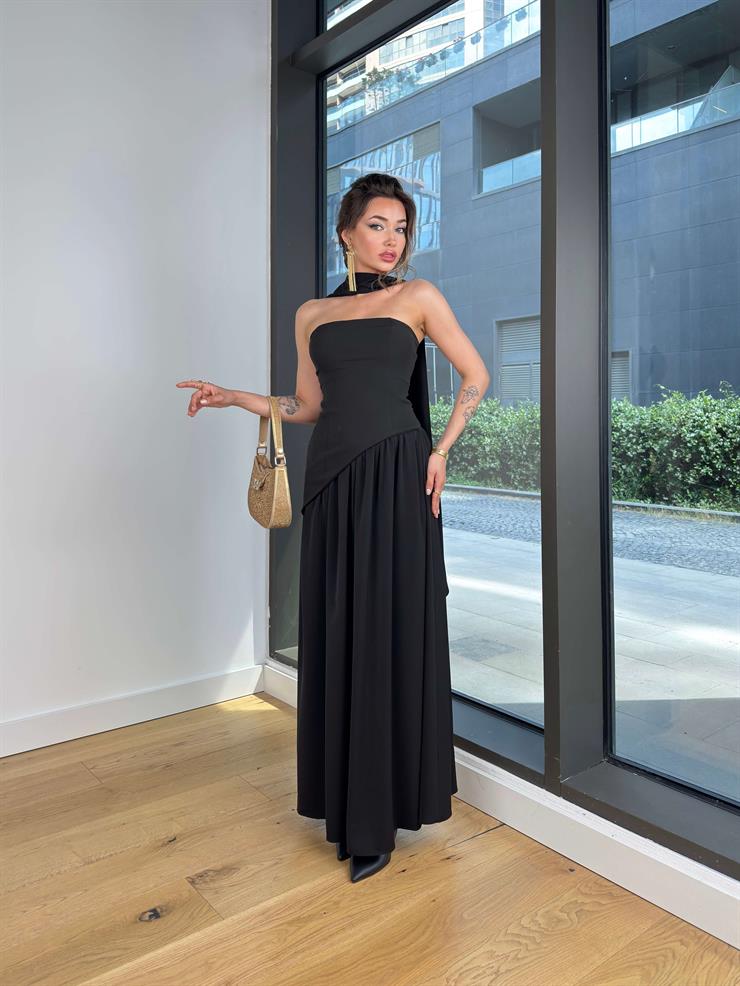 Straplez Eteği Pileli Kuşak Detaylı Leyinda Siyah Kadın Yırtmaçlı Elbise 25Y436