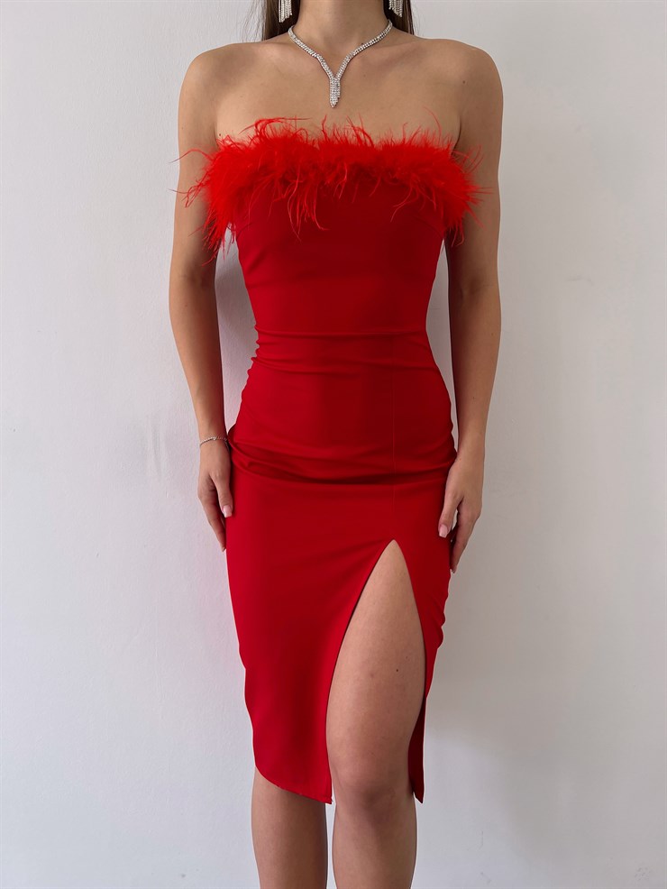 Straplez Göğüs Kısmı Tüy Detay Yırtmaçlı Orlando Kadın Kırmızı Midi Boy Elbise 23K000227