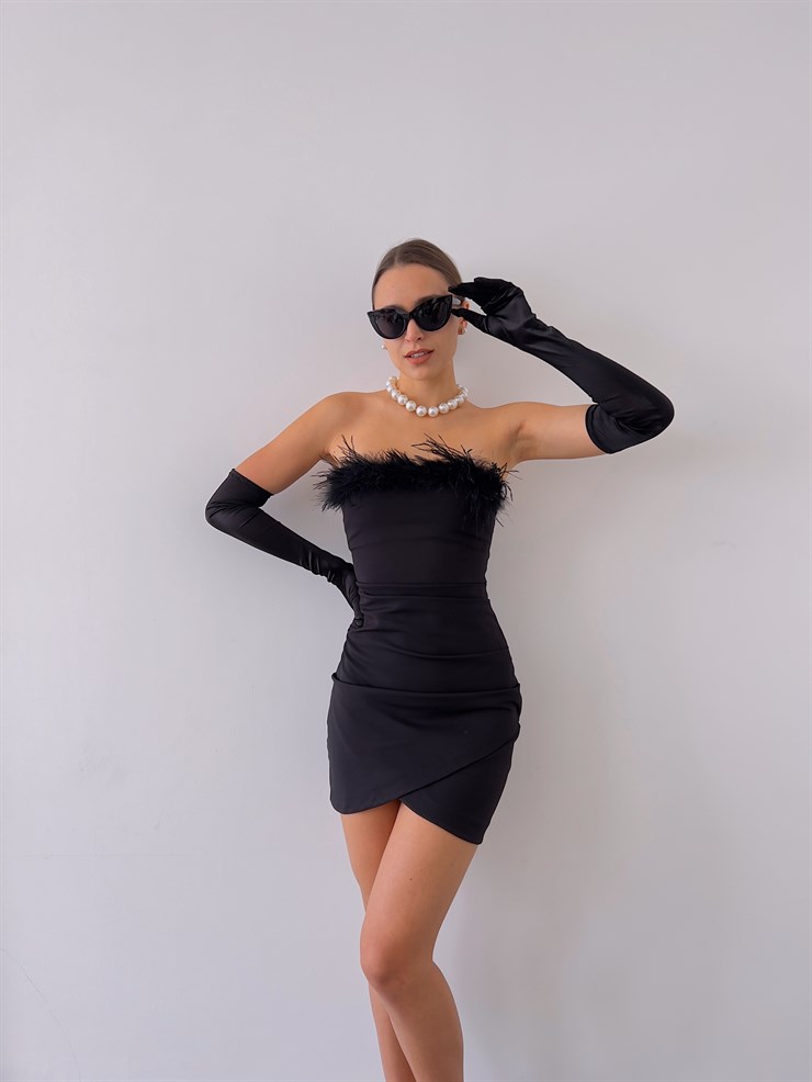 Straplez Göğüs Kısmı Tüy Detaylı Eteği Drapeli Trace Kadın Siyah Mini Elbise 23K000176