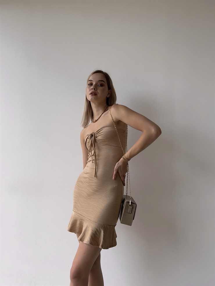 Straplez Göğüsü Bağcıklı Volanlı Streç Model Titanius Kadın Bej Elbise 22Y000389