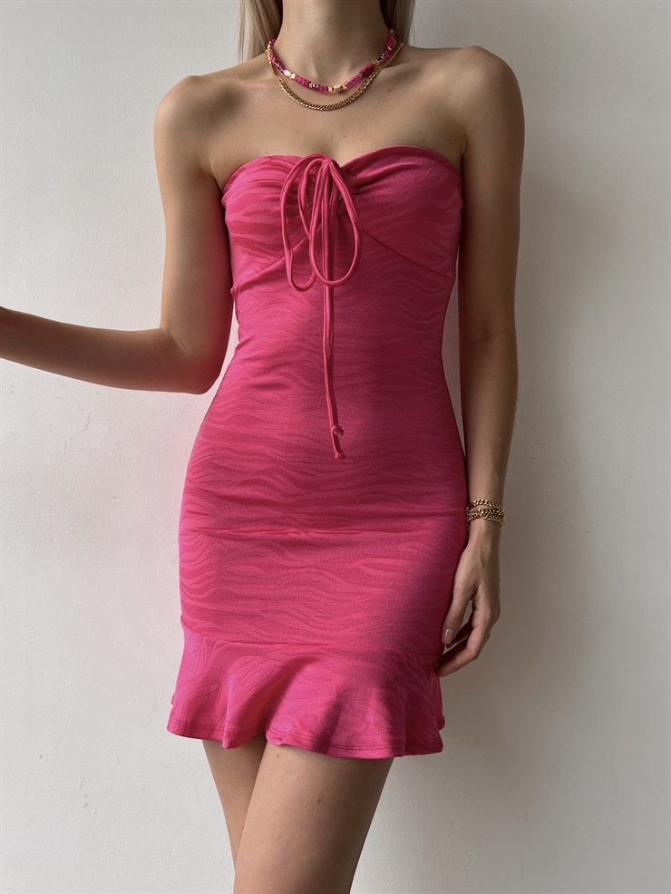 Straplez Göğüsü Bağcıklı Volanlı Streç Model Titanius Kadın Fuşya Elbise 22Y000389