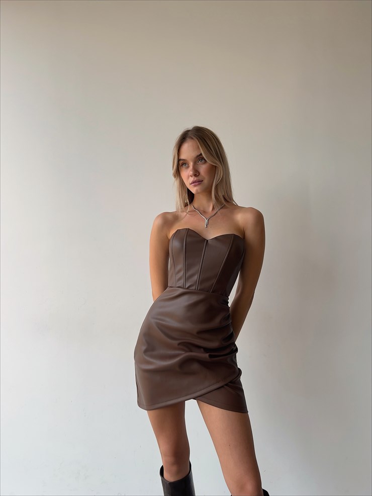 Straplez Korse Görünüm Eteği Kruvaze Vegan Deri Lopes Kadın Kahve Elbise 23K000077