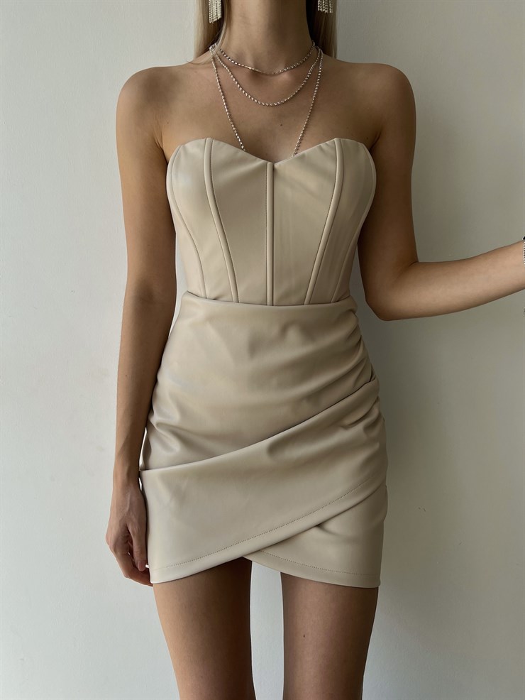 Straplez Korse Görünüm Eteği Kruvaze Vegan Deri Lopes Kadın Bej Elbise 23K000077
