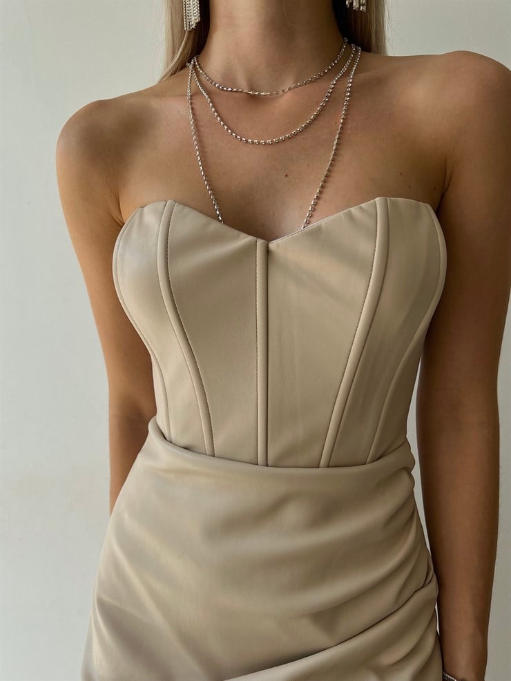 Straplez Korse Görünüm Eteği Kruvaze Vegan Deri Lopes Kadın Bej Elbise 23K000077