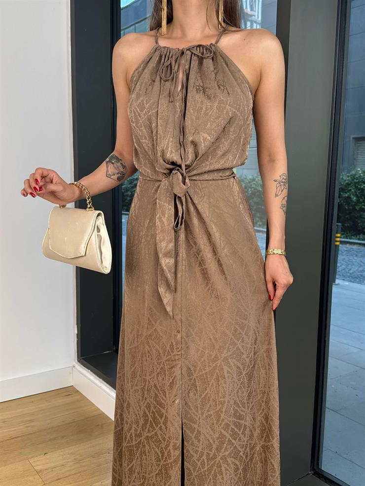 Kolsuz Bağlama Detaylı Talisya Vizon Kadın Elbise 25Y452