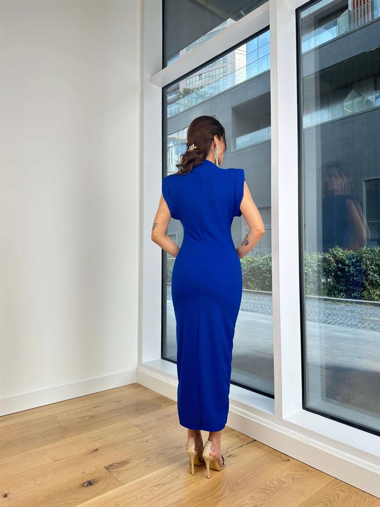 Omuz Vatkalı Kolsuz Tarin Kadın Saks Elbise 24Y087