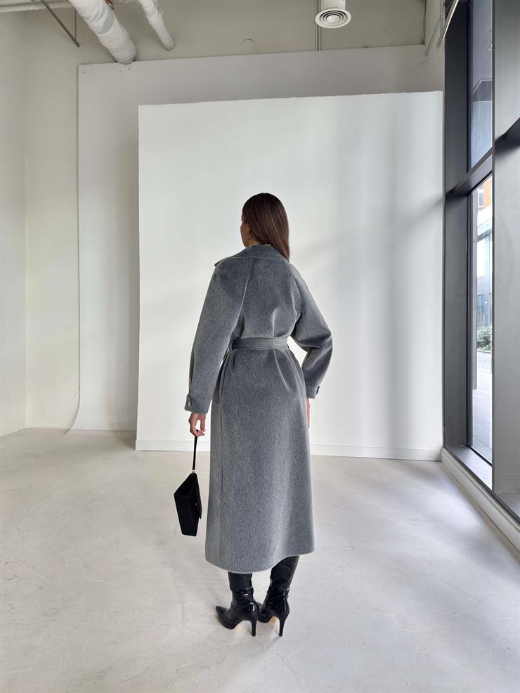 Kemerli Kolu Düğmeli Kruvaze Yaka Tayline Gri Kadın Kaban 26K104