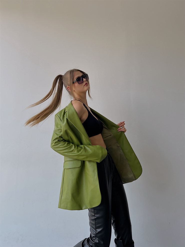 Tek Düğmeli Uzun Kollu Aria Kadın Yeşil Vegan Deri Ceket 23K000016