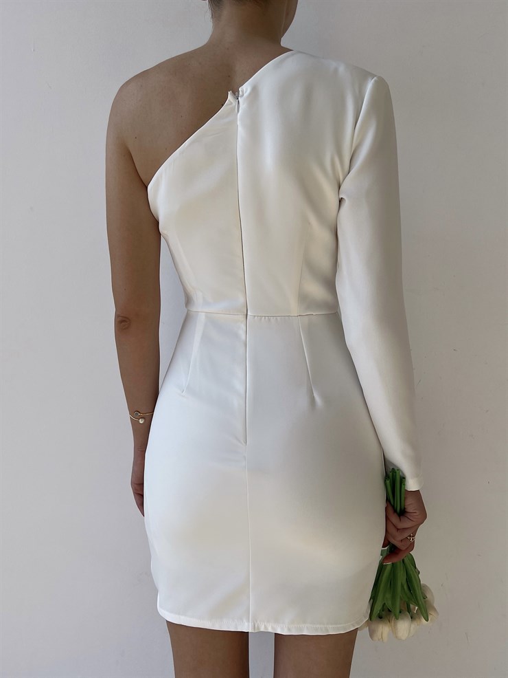 Tek Kol Göğüs Ve Yırtmaç Zincir Deaylı Gonzalo Kadın Beyaz Elbise 22Y000289