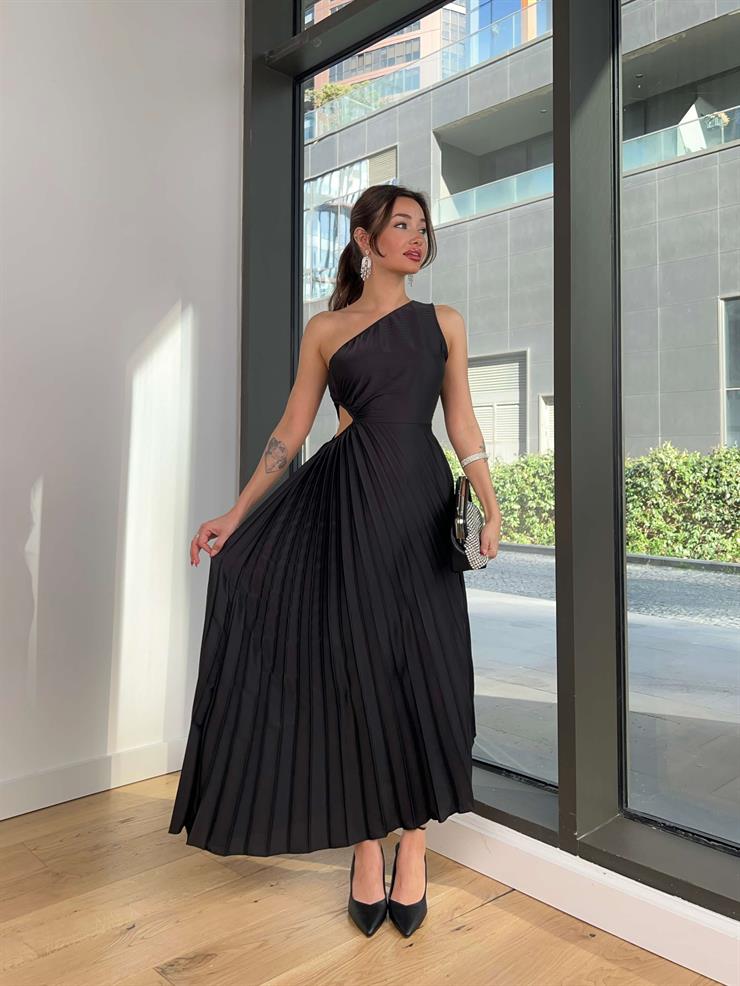 Tek Omuz Beli Pencere Detaylı Eteği Pileli Evelyn Kadın Siyah Elbise 23Y000388