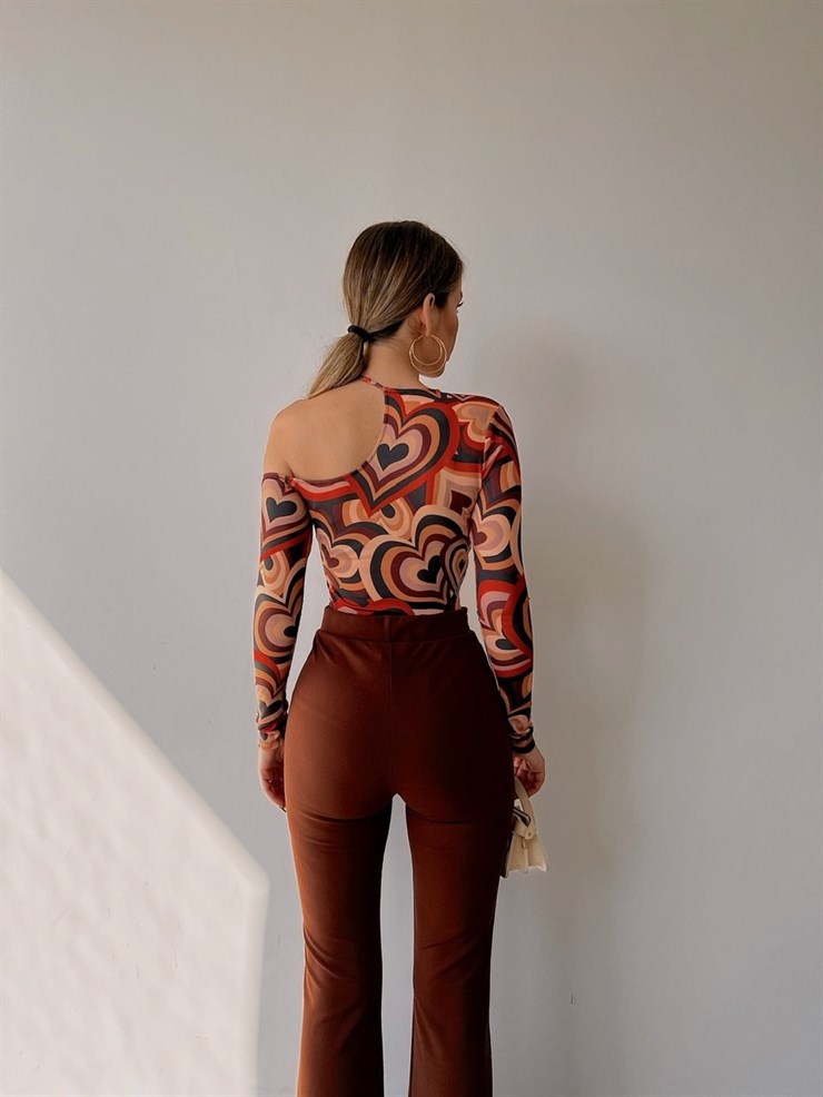 Tek Omuz Dekolte Uzun Kol Desenli Kadın Renkli Bluz 22K000463