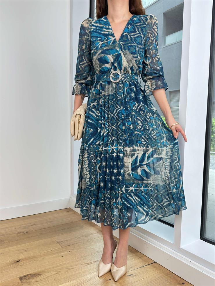 V Yaka Beli Kemerli Eteği Pileli Tendai Kadın Renkli Desenli Midi Elbise 24Y478