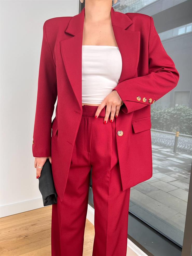 Omuz Vatkalı Düğme Kapamalı Blazer Ceket Yüksek Bel Bol Paça Pantolon Tenzel Bordo Kadın Takım 25K457