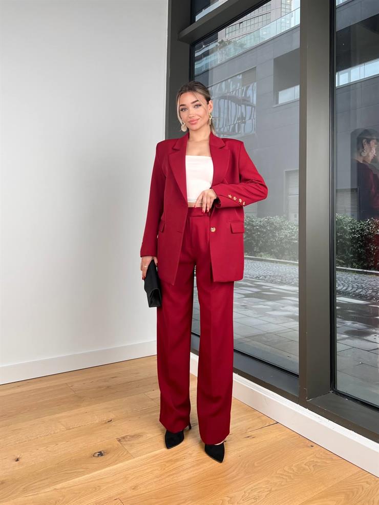 Omuz Vatkalı Düğme Kapamalı Blazer Ceket Yüksek Bel Bol Paça Pantolon Tenzel Bordo Kadın Takım 25K457