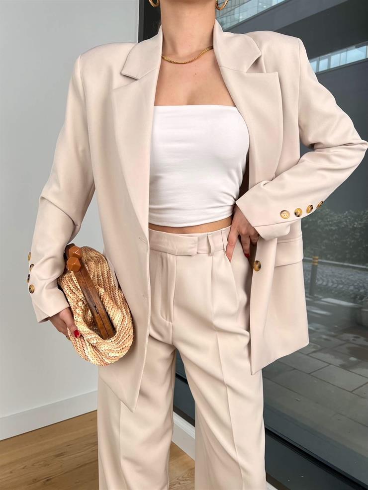Omuz Vatkalı Düğme Kapamalı Blazer Ceket Yüksek Bel Bol Paça Pantolon Tenzel Taş Kadın Takım 25K457