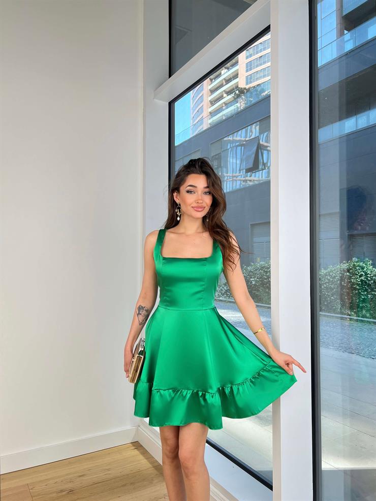 Kare Yaka Kalın Askılı Thad Kadın Yeşil Mini Saten Elbise 24Y650