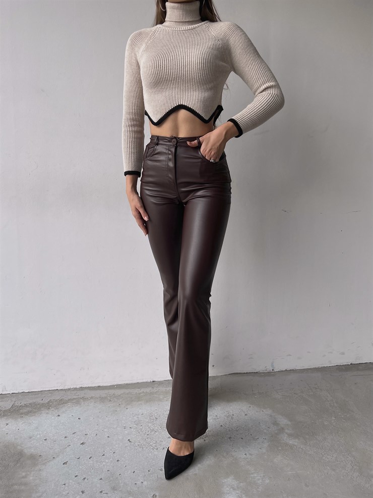 İspanyol Paça Yüksek Bel Thea Kadın Kahve Vegan Deri Pantolon 23K000218