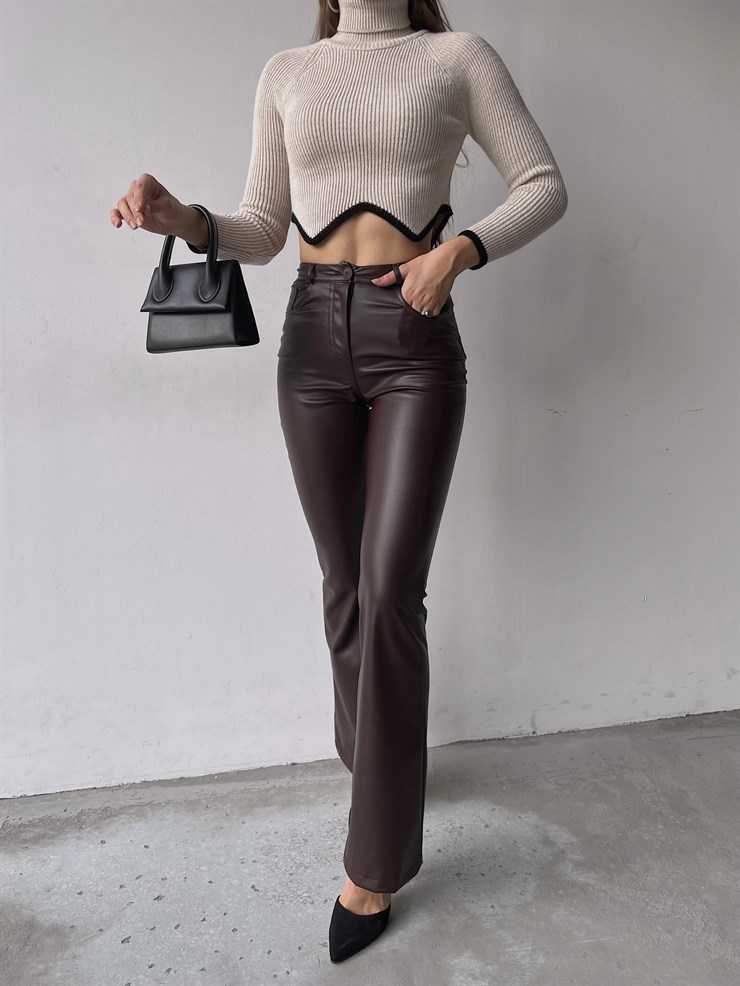 İspanyol Paça Yüksek Bel Thea Kadın Kahve Vegan Deri Pantolon 23K000218