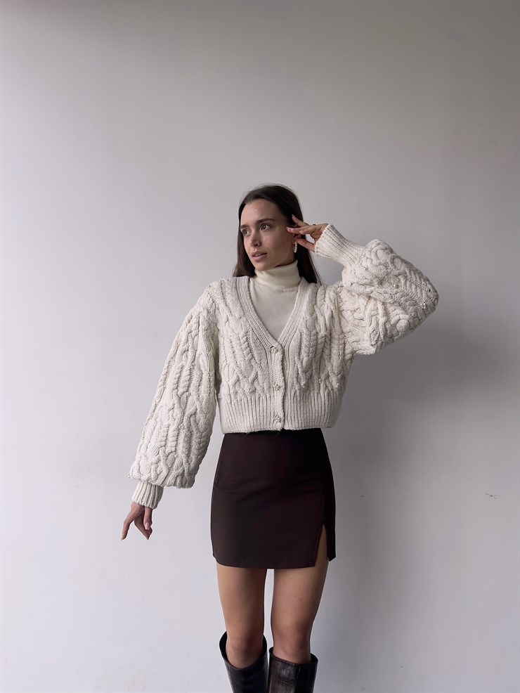 Ön Düğme Kapamalı V Yaka Thiego Kadın Bej Hırka 23K000265