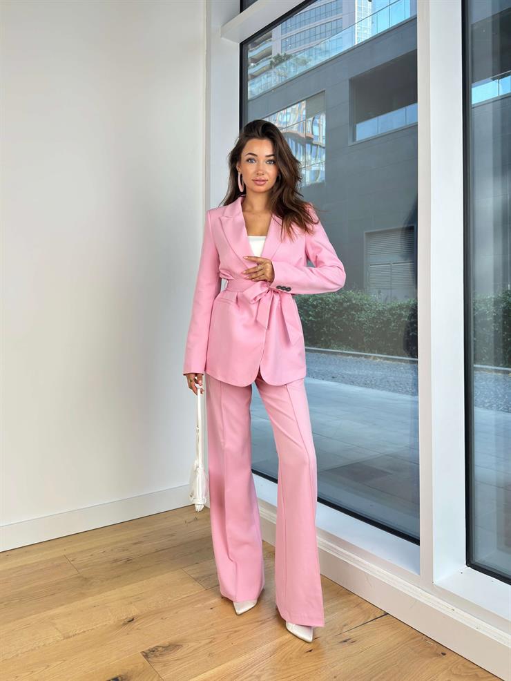 Belden Kuşaklı Blazer Ceket Yüksek Bel Bol Paça Pantolon Tian Kadın Pembe Takım 25K040