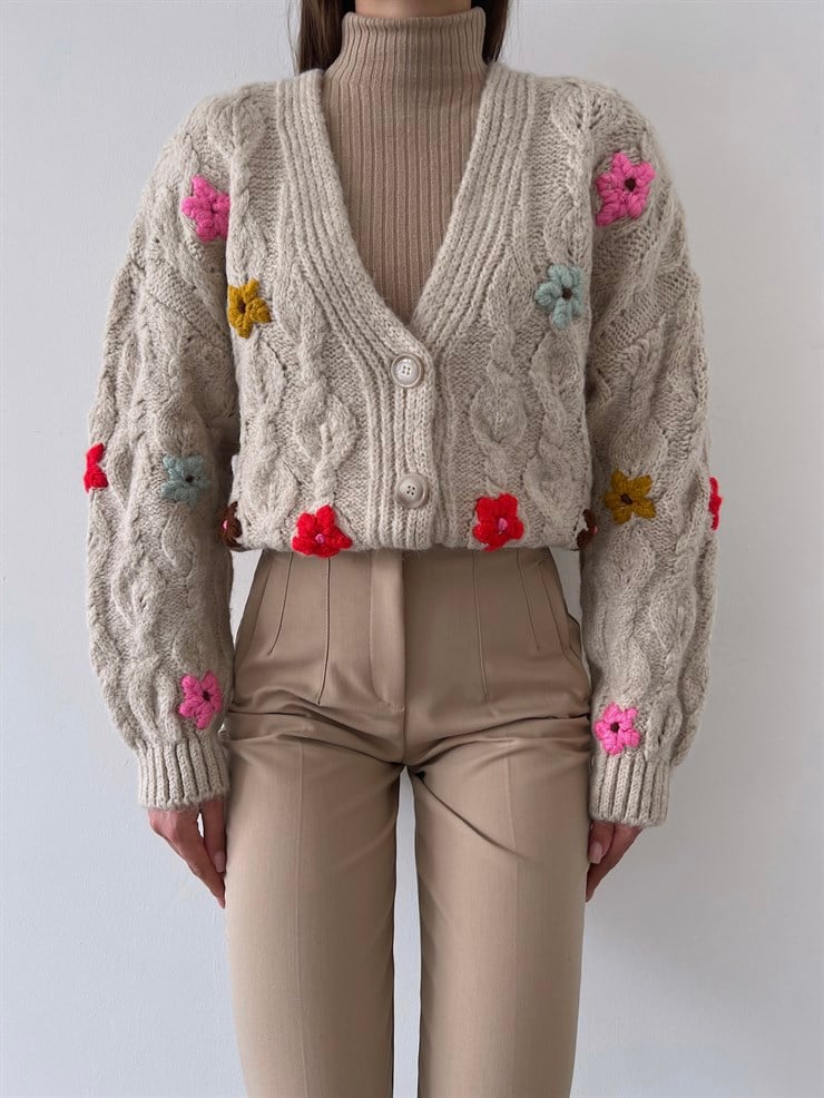  Çiçek Desenli V Yaka Düğme Kapamalı Tihana Kadın Taş Hırka 23K000257