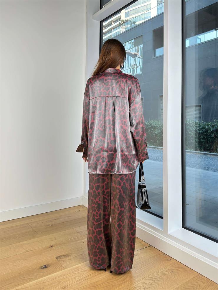 Beli Lastikli Bol Paça Pantolon Gömlek Ve Bralet Tilen Kadın Leopar Desenli Vişne Parlak Üçlü Takım 25K044