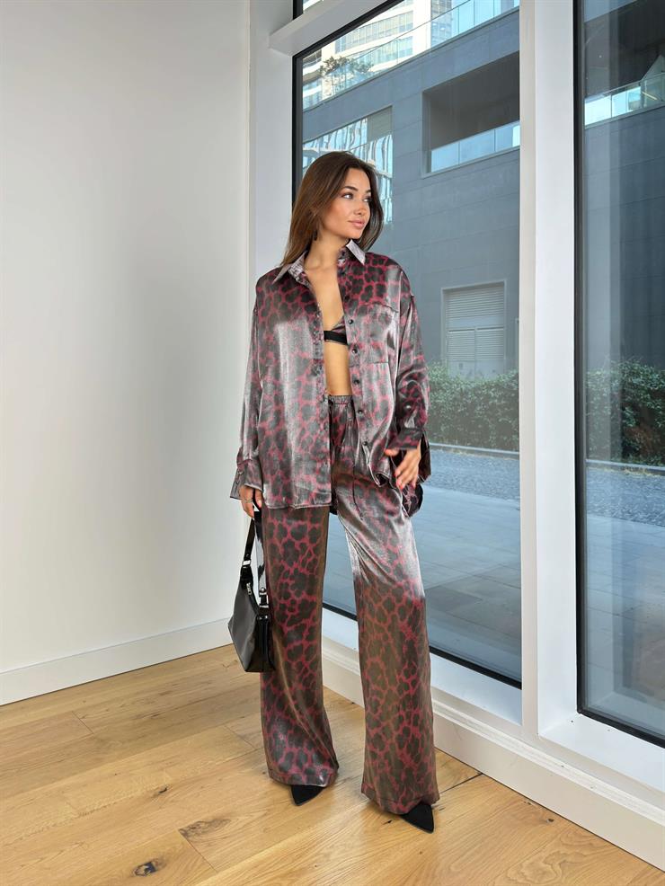 Beli Lastikli Bol Paça Pantolon Gömlek Ve Bralet Tilen Kadın Leopar Desenli Vişne Parlak Üçlü Takım 25K044