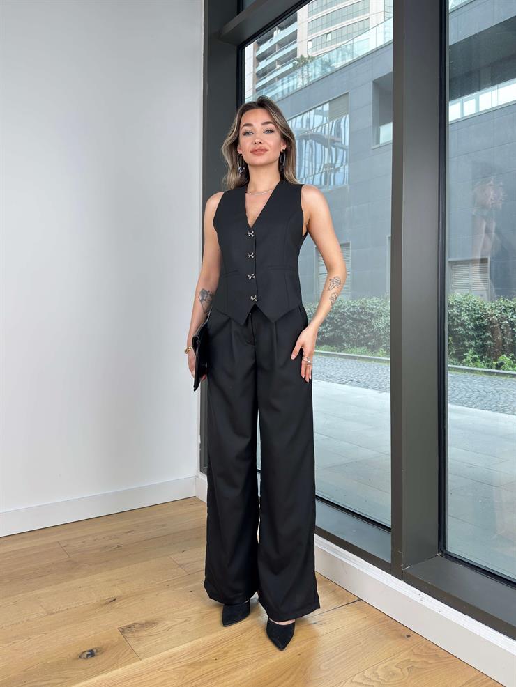 Yüksek Bel Pens Detaylı Bol Paça Tıray Siyah Kadın Pantolon 25Y244