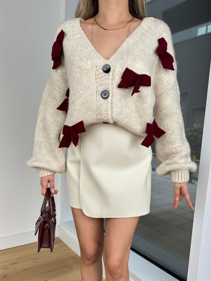 Fiyonk Detaylı Önü Düğme Kapamalı Tola Ekru Kadın Triko Hırka 25K240