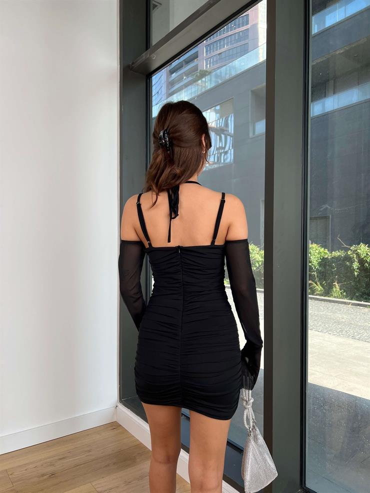 Ayarlanabilir Askılı Bel Kısmı Pencere Detaylı Eteği Çapraz İpli Tostao Kadın Siyah Mini Elbise 24k359