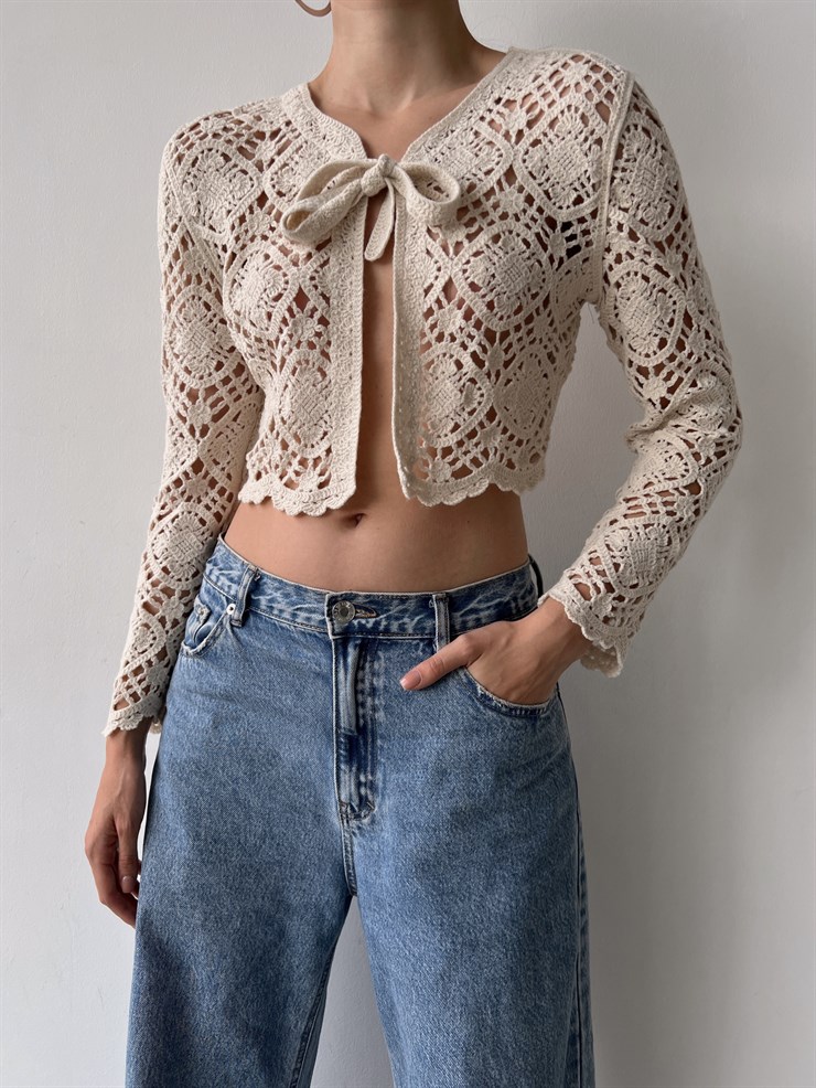 Triko Yakası Bağcıklı Motif Dokulu Adriel Kadın Bej Crop Hırka 22Y000204