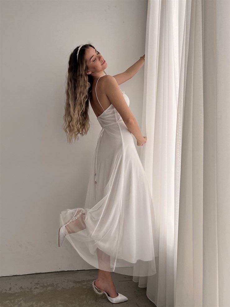 Tül İnce Askı Göğüs Kuplu Yırtmaçlı Brian Kadın Beyaz Elbise 22Y000138